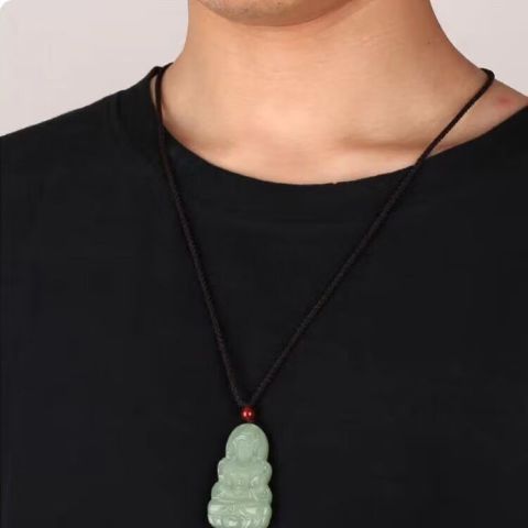 百年老鳯祥新款和田玉观音吊坠青玉瓶吊坠度母平安玉牌送本命年吊 观