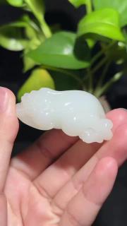 和田玉羊脂白玉貔貅手把件,美玉来袭